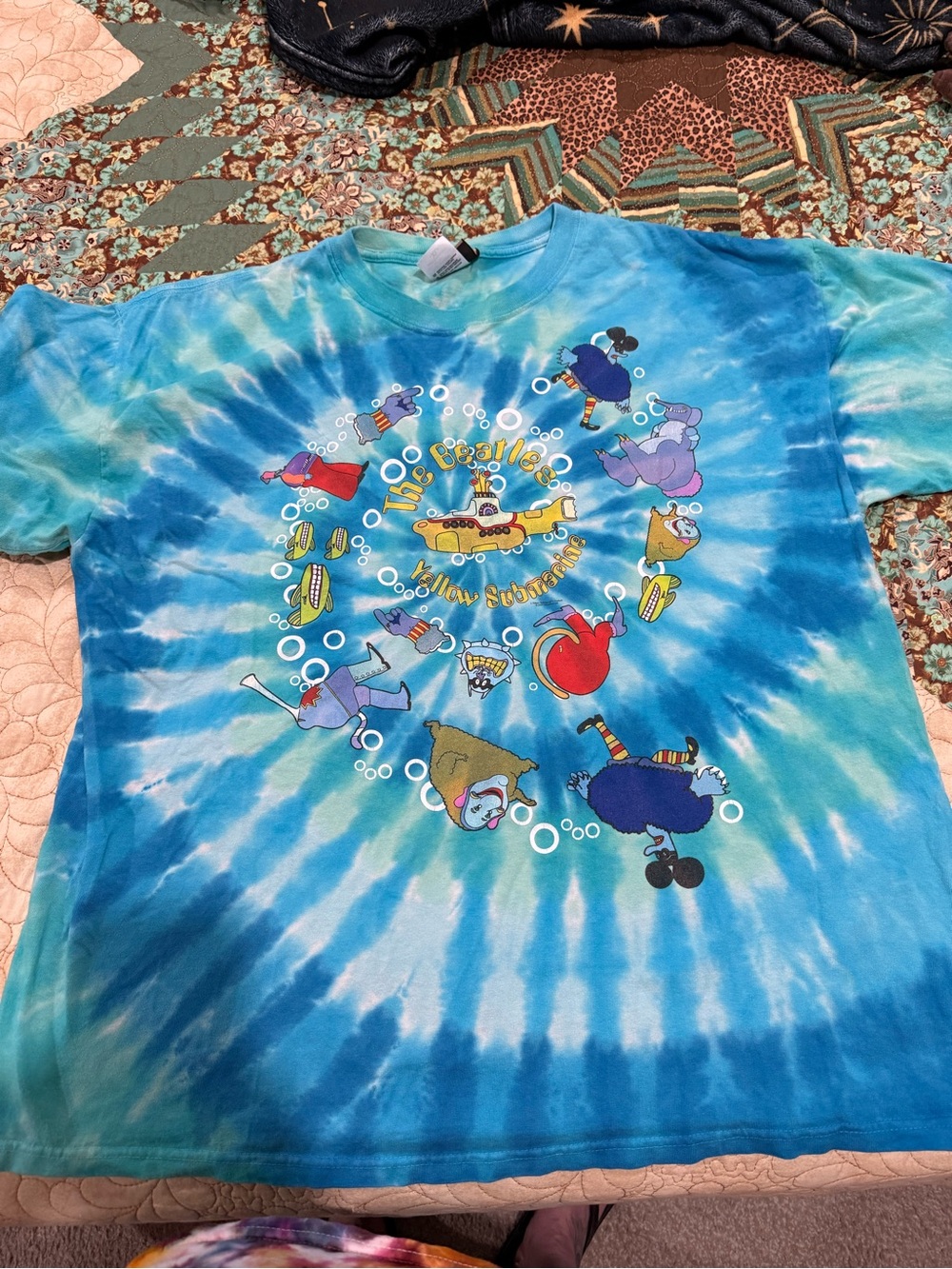Vintage 2004 yellow submarine Liquid Blue tie dye XL
